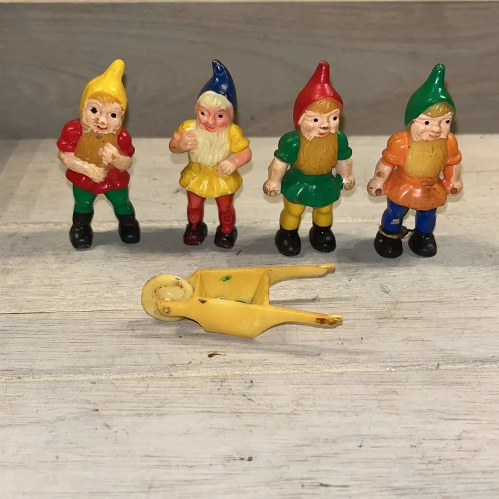 1950s dwarf cake toppers